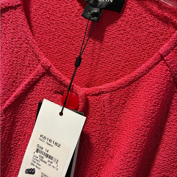 St. John Vibrant Red Blazer - Picture 2 of 3